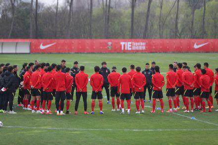 星空体育官方网站-津媒：国足攻击手状态越来越好 武磊也需竞争上岗